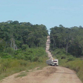 Construcción de una ruta de Puerto Vallemí a la ciudad de Co